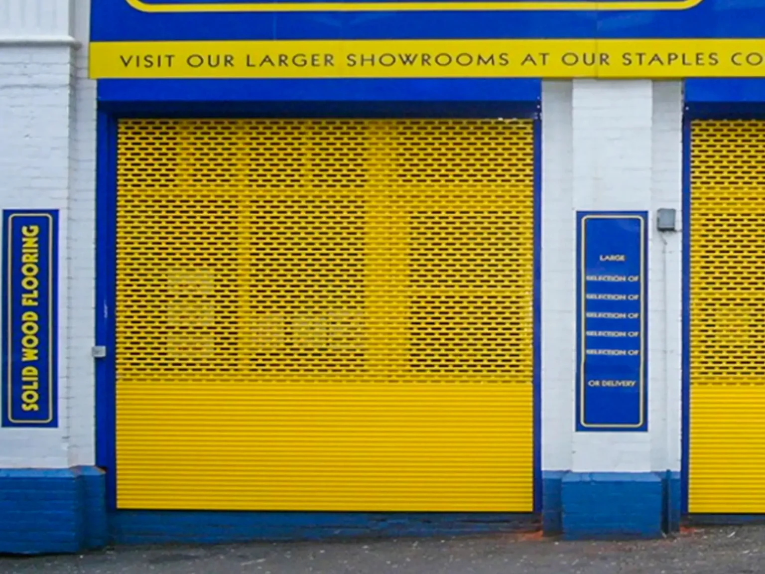 callisto-gallery-shopfront-mixed-punched and solid lath-aluminium roller shutters